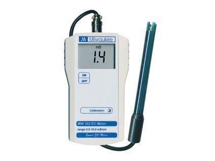 EC metr Milwaukee MW-302 s eterní sondou